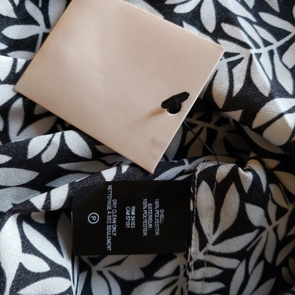 Ivanka Trump black and white blouse - Picture 4 of 6